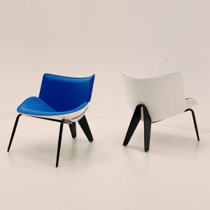 YJ9382Dowan Chair: Comfortable and Durable Model